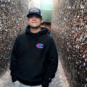 Meet your Posher, Justin